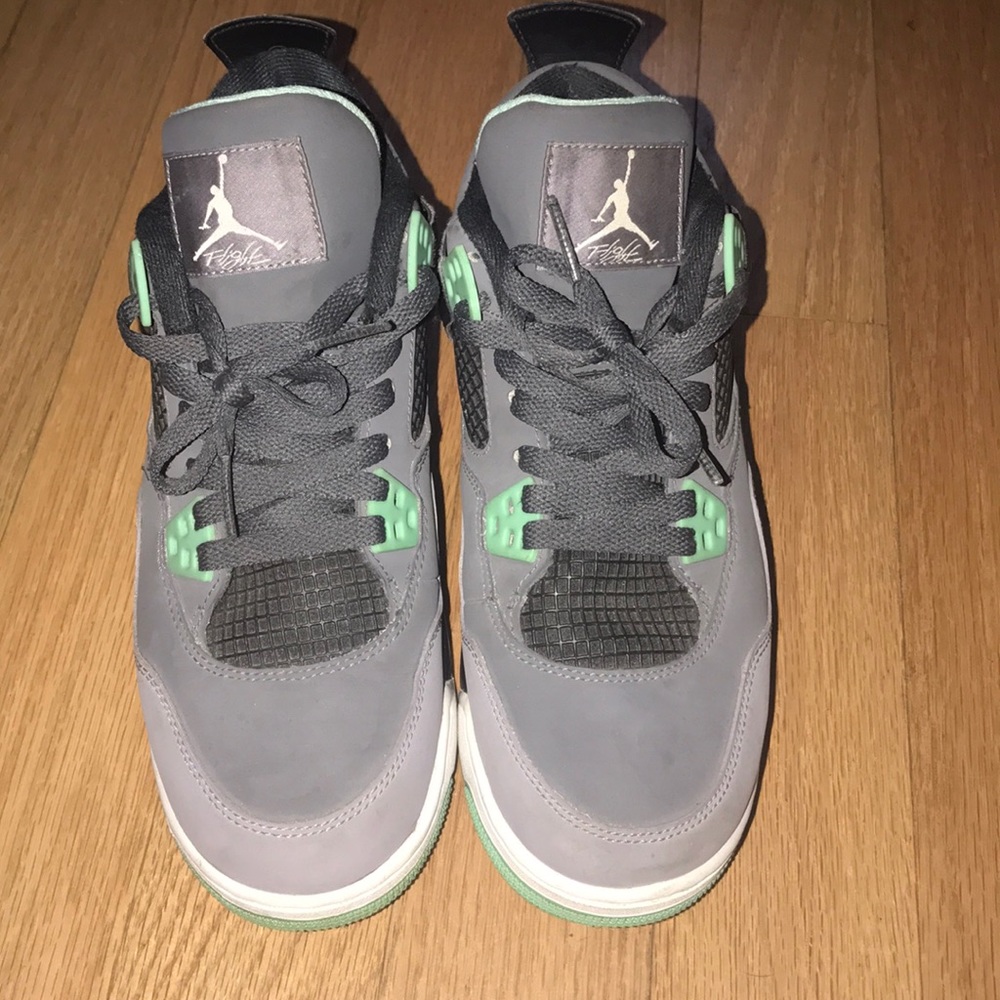 AIR Jordan 4 retro "green glow"